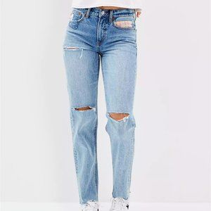 lightwash ripped american eagle 90's straight leg jeans
